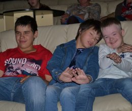 Мы в кино и сказка с нами