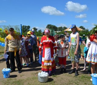 Веселый праздник лета