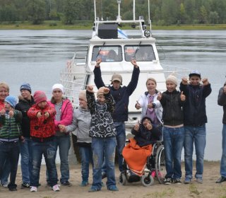 Воспитанники ГБУ РХ «Республиканский дом – интернат для детей «Теремок» побывали на водной прогулке по Енисею