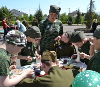 Пора  на «Зарницу»!