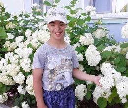 Любит лето детвора