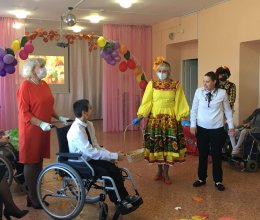 Осенний бал в доме-интернате 