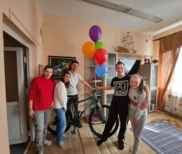 С совершеннолетием!