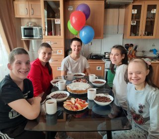 С совершеннолетием!