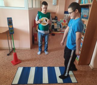 Повторение ПДД перед новым учебным годом