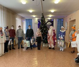 Новогодний утренник со сказочными героями