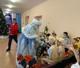 Новогоднее поздравление от компании 