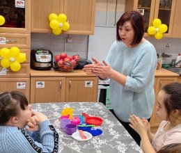 Практические занятия с детьми и их родителями в тренировочной квартире