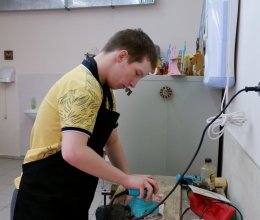 Продолжается обучение по профессии 