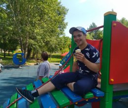 Прогулка по аллеям парка 