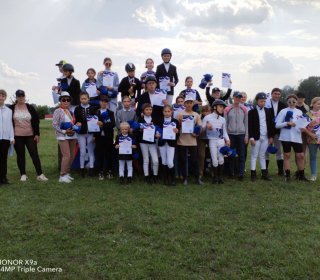 Участие в инклюзивных соревнованиях по конному спорту