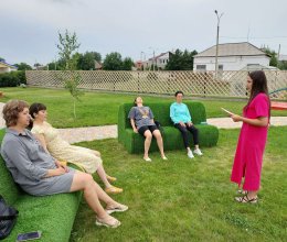 Экскурсия с родителями в сенсорный сад