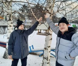 Покормите птиц зимой!