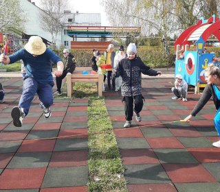 Веселый старт в май: конкурсы, радость, весна!