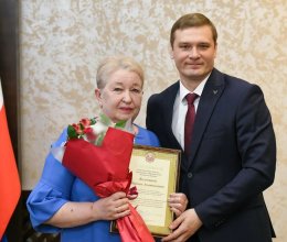 Поздравление коллег с заслуженными наградами