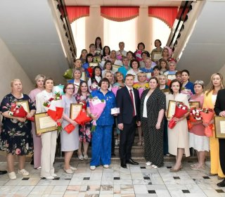 Поздравление коллег с заслуженными наградами